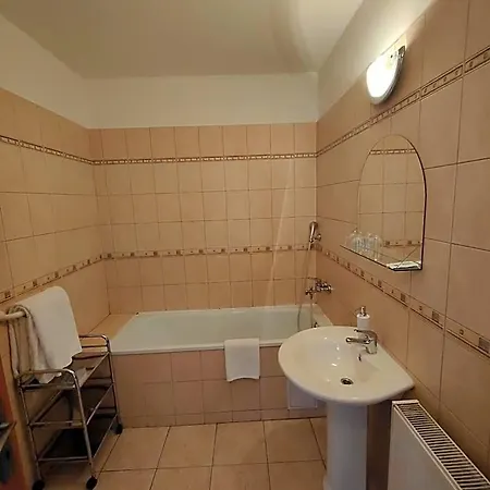 P7 Hotel 3*
